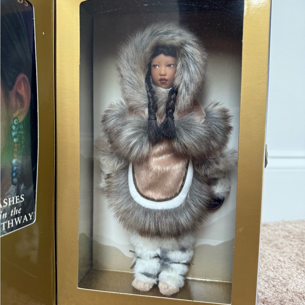 American Girl Girls of Many Lands MINUK Yup’ik Alaska Doll + Book In Box